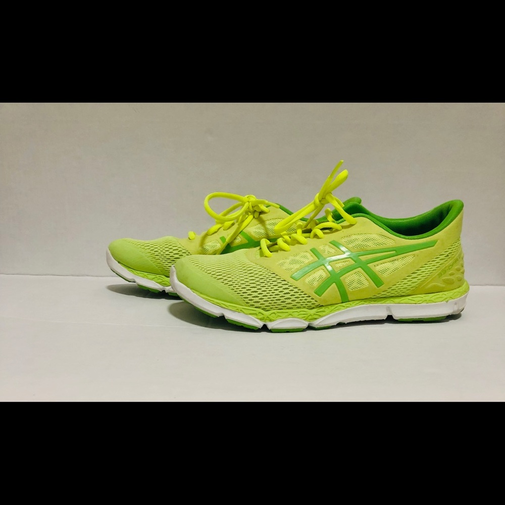 ASICS Women's  Sz 9 1/2 Shoe Green Jasmin Green